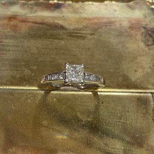 Robbins Brothers Princess Cut Diamond Solitaire WG